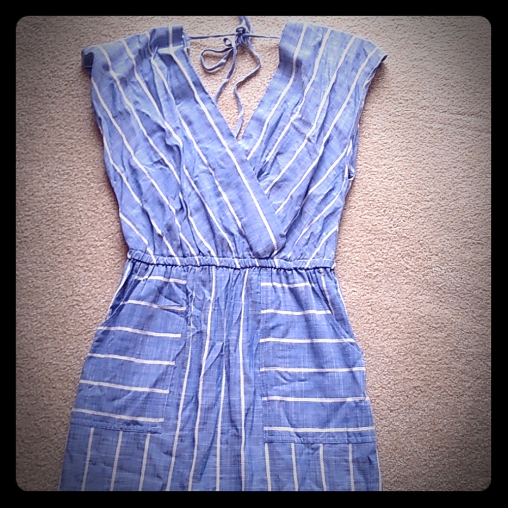 Universal threads classic everyday summer dress.